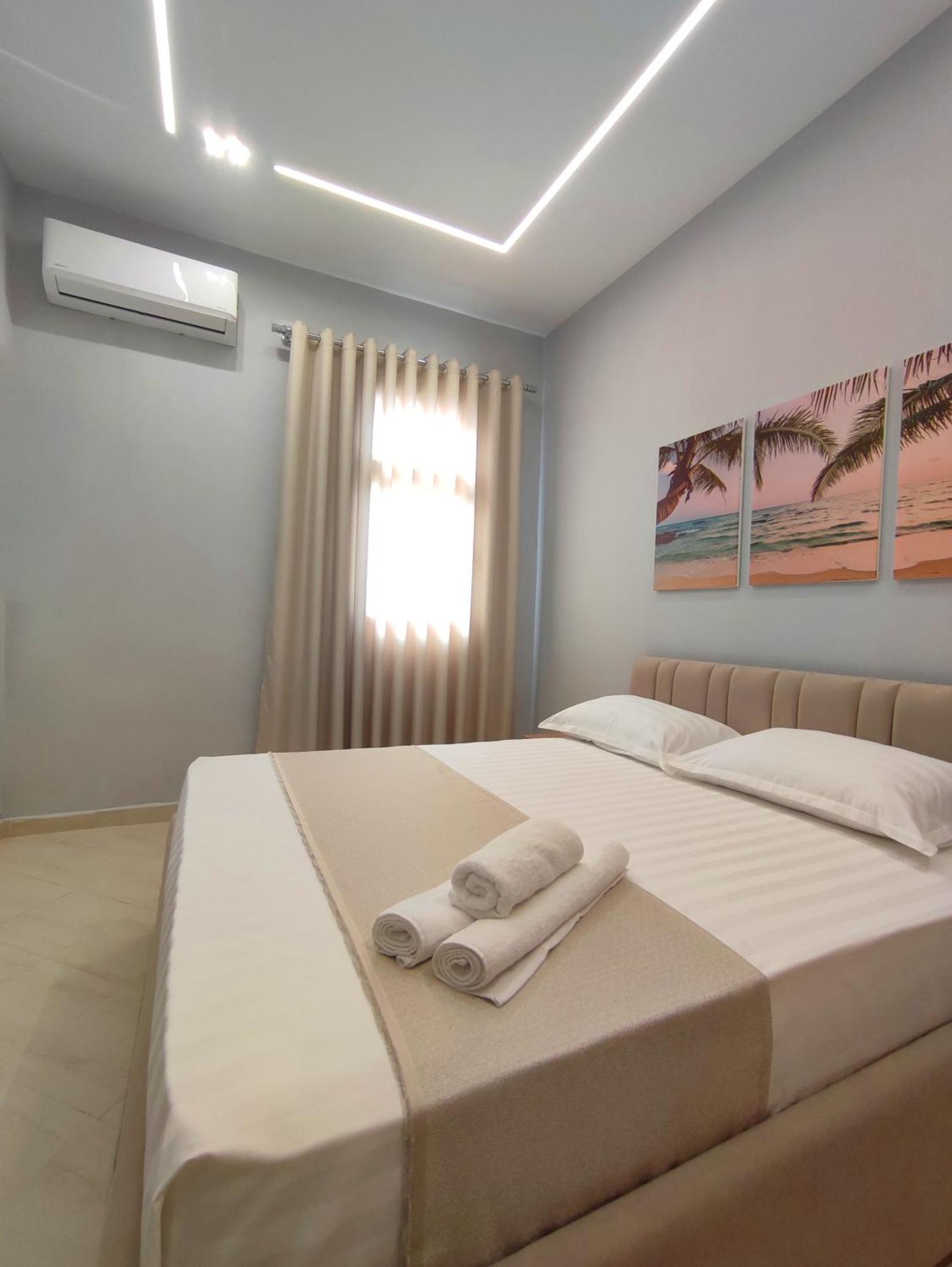 Bp Beach Apartments Golem  Bagian luar foto