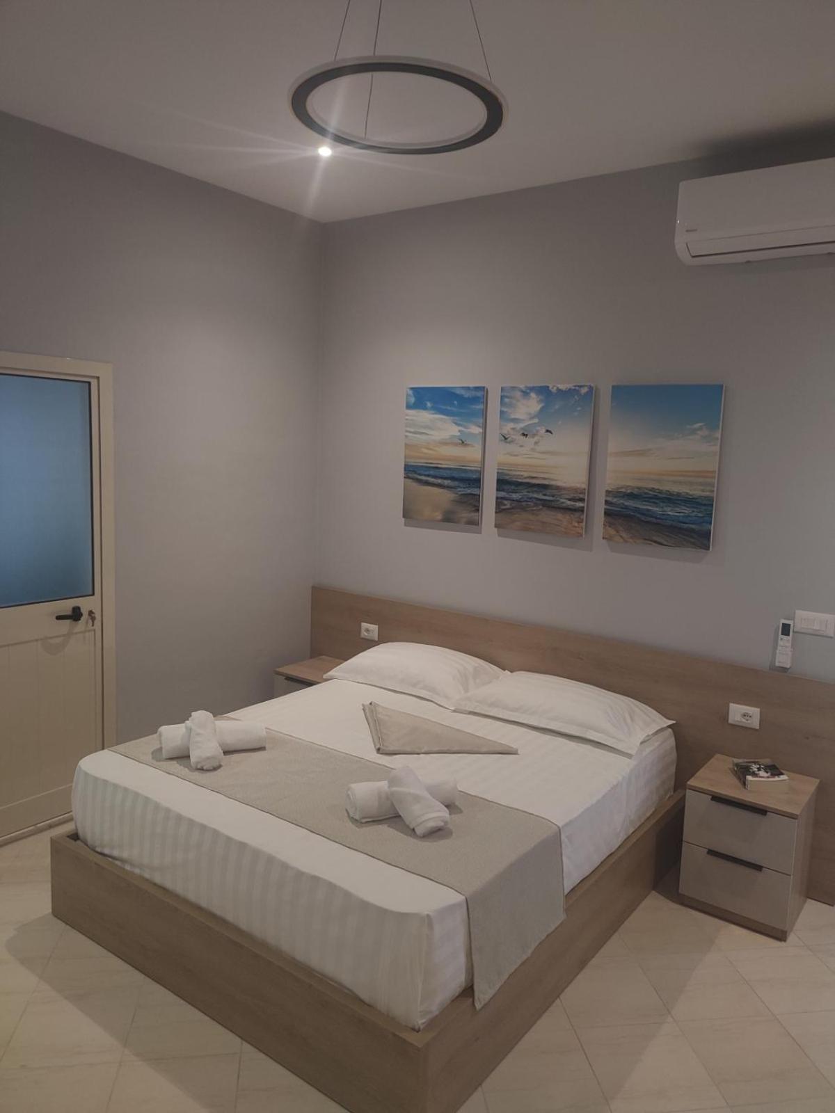 Bp Beach Apartments Golem  Bagian luar foto