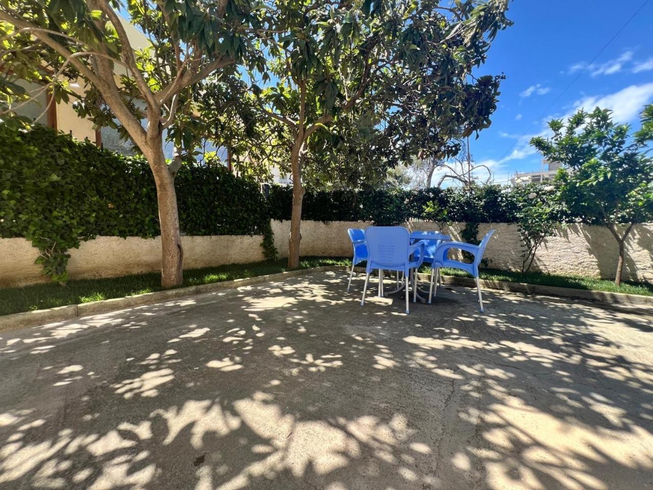 Bp Beach Apartments Golem  Bagian luar foto